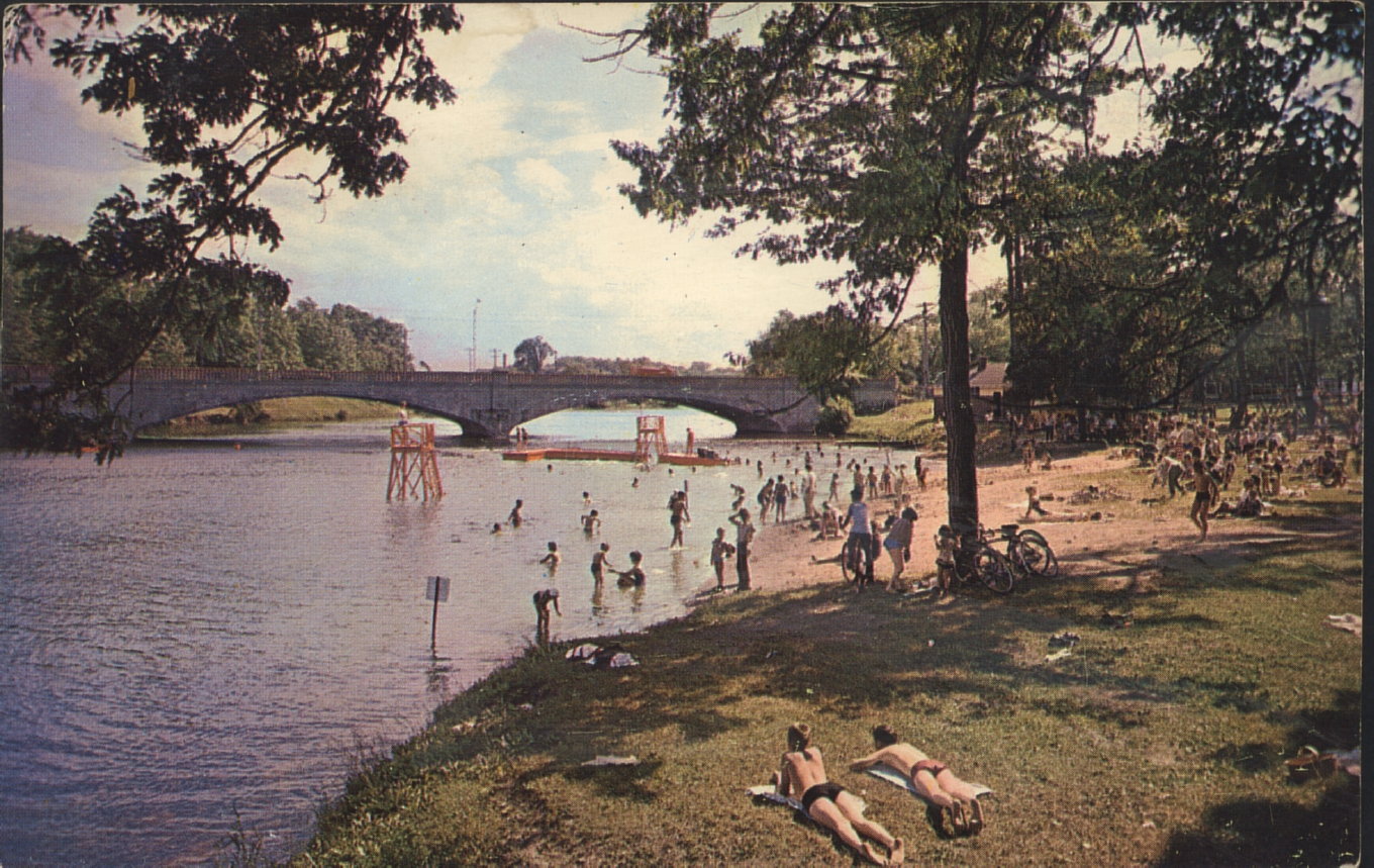 Inverlea_Park_swimming_60s_by_Norman_Sanderson