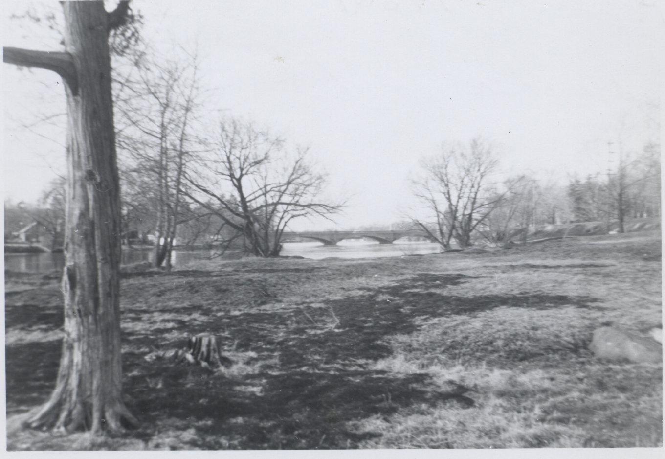 Rotary Park view of Inverlea Bridge April 1961