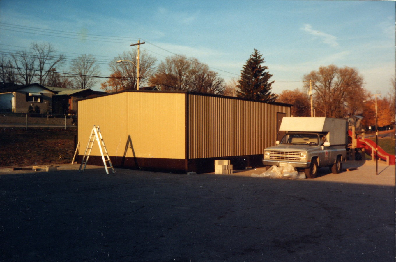 1990 s portable classroom P