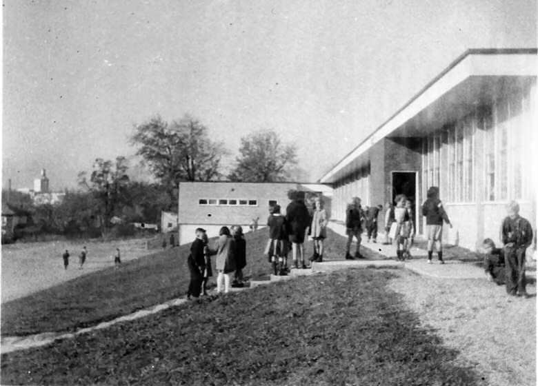 1953 Oct Armour Heights south side looking west